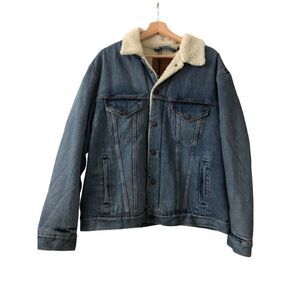 Levi Vintage Trucker Jacket Relaxed Fit Sherpa Lined Denim Men’s Size Large
